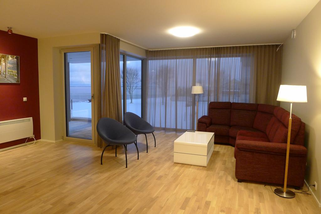 Liiva Seaside Apartment Haapsalu Buitenkant foto
