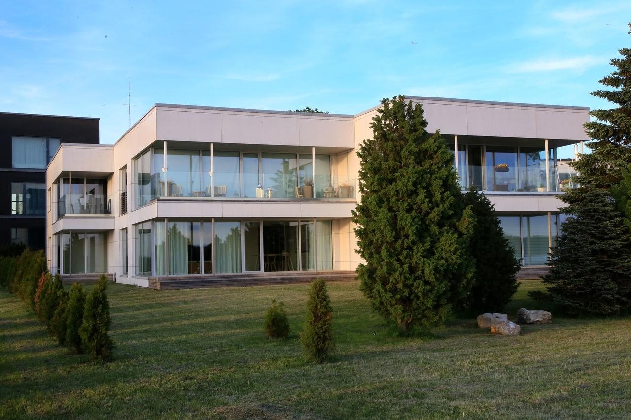 Liiva Seaside Apartment Haapsalu Buitenkant foto