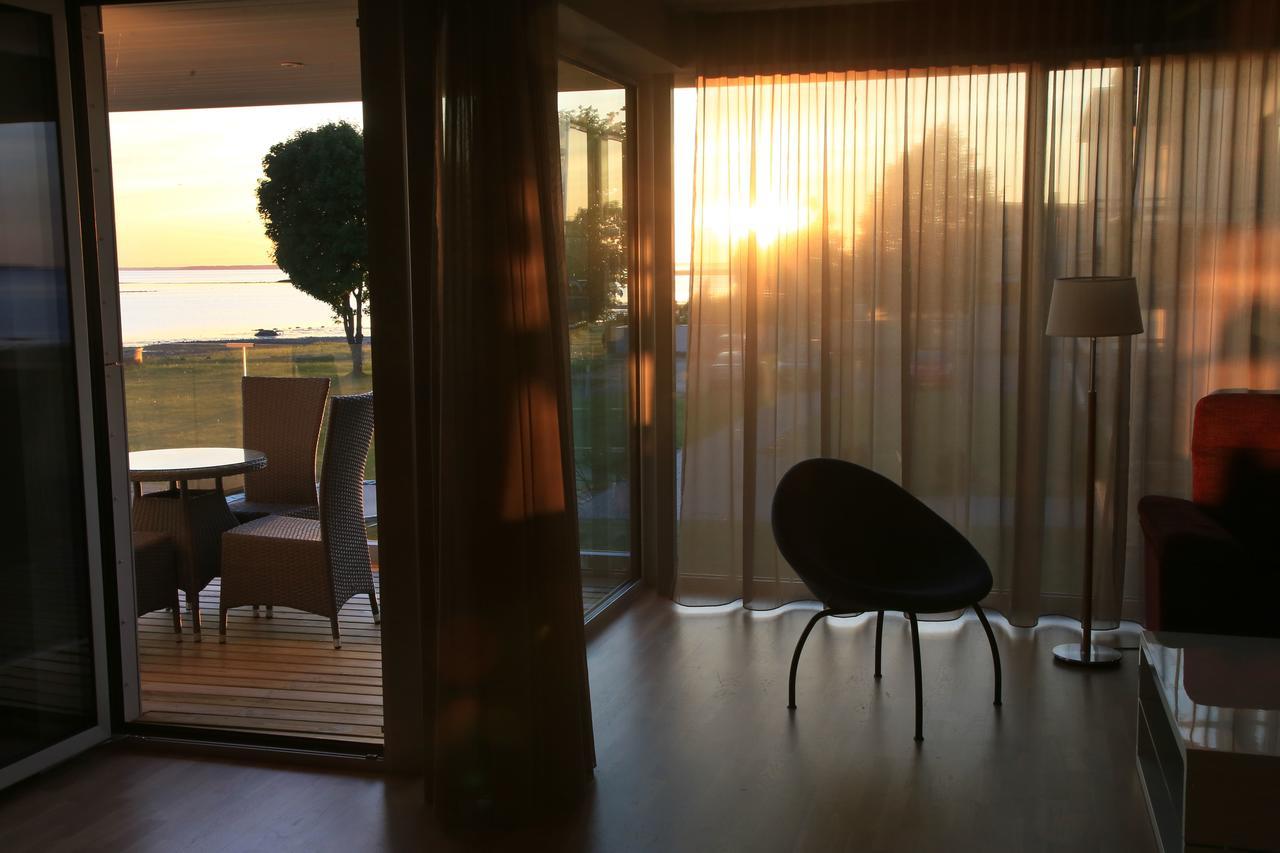 Liiva Seaside Apartment Haapsalu Buitenkant foto